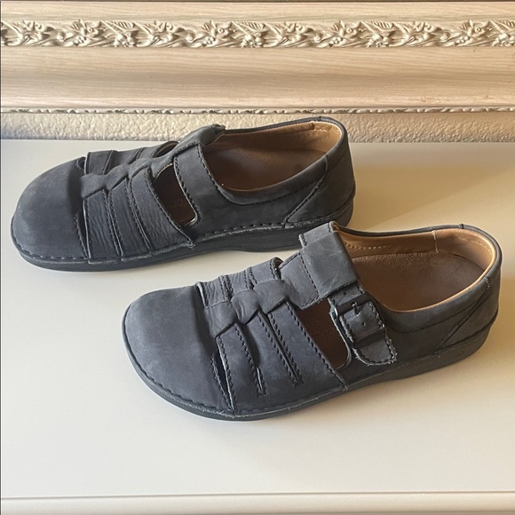 Birkenstock Navy Leather Mary Janes - Picture 4 of 5
